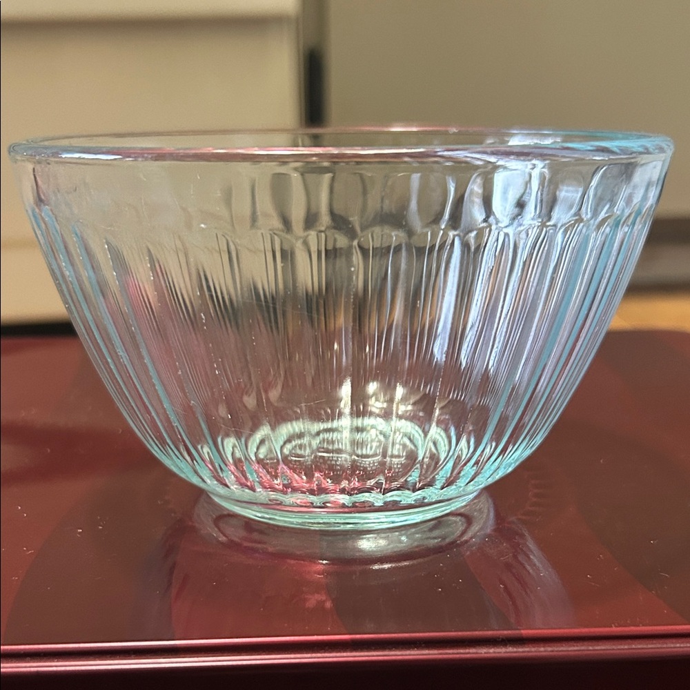 ✔️Clear Pyrex 7401 3-Cup Sculpted Glass Mixing Bowl.